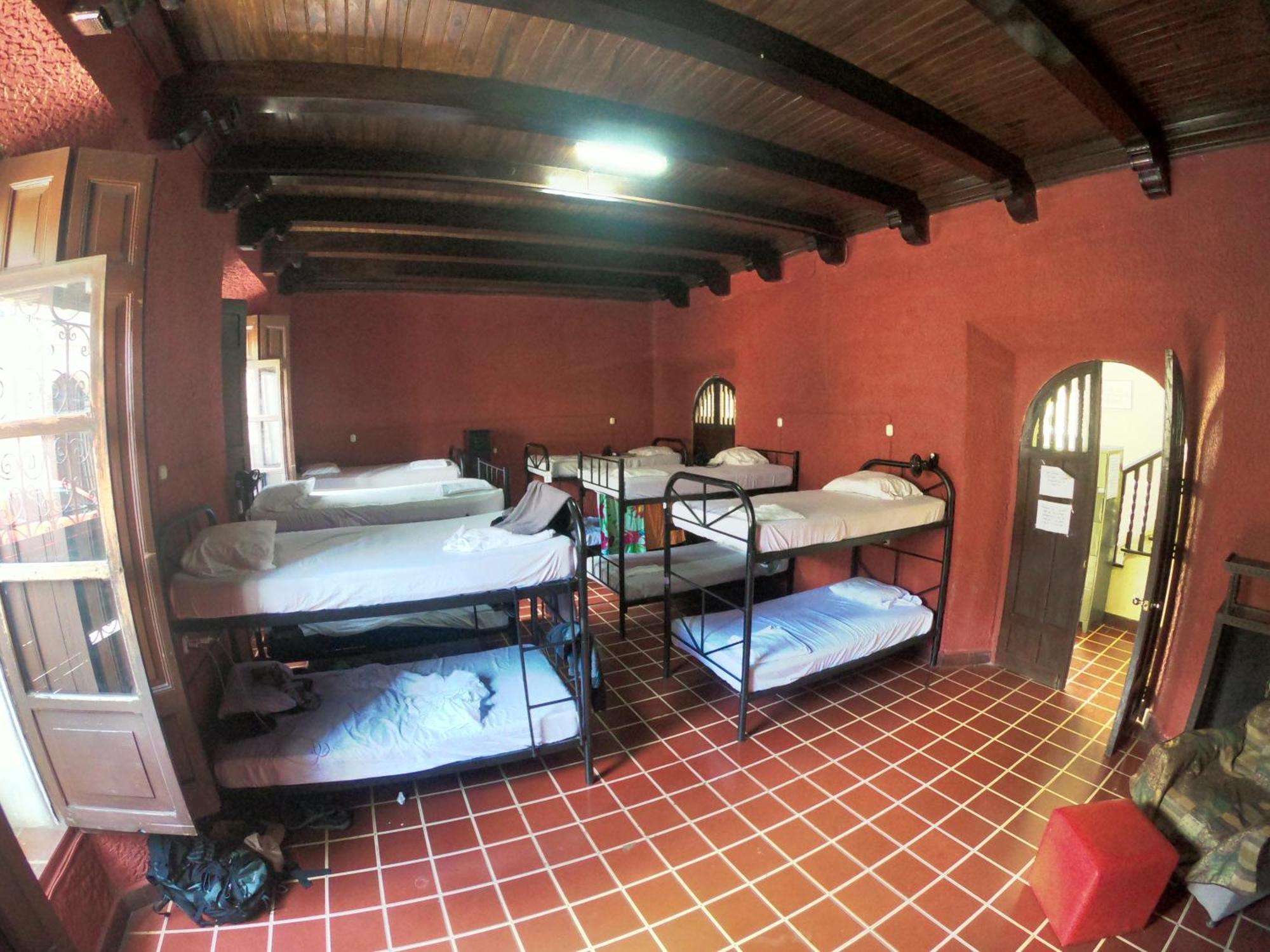 Ricks Hostel سانتا آنا المظهر الخارجي الصورة