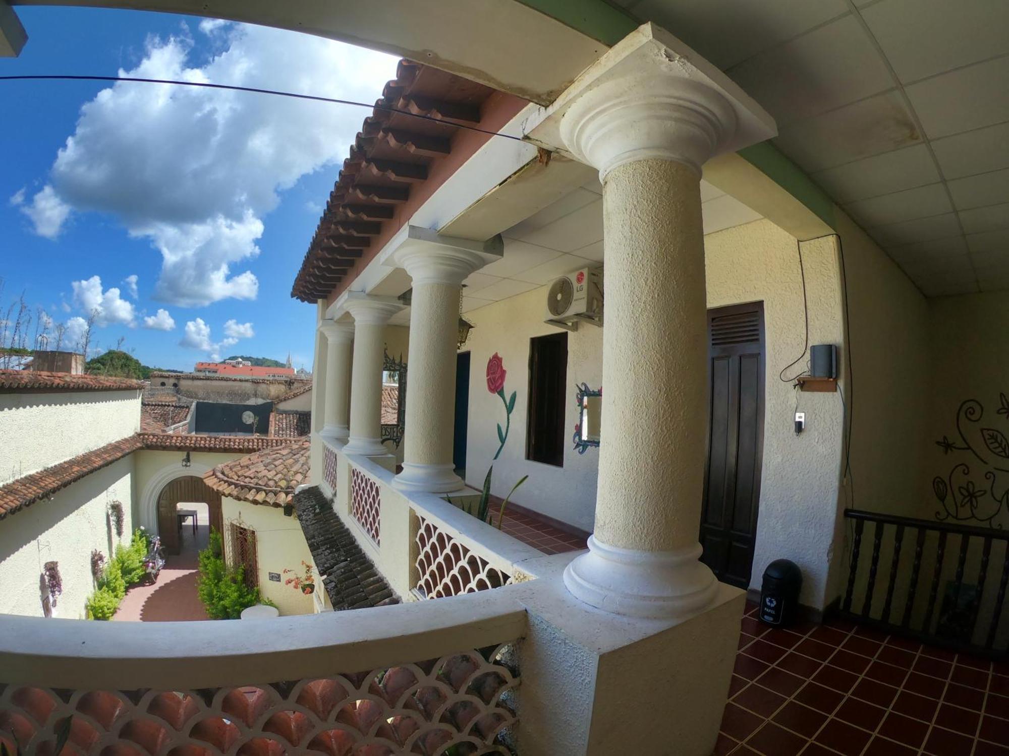 Ricks Hostel سانتا آنا المظهر الخارجي الصورة