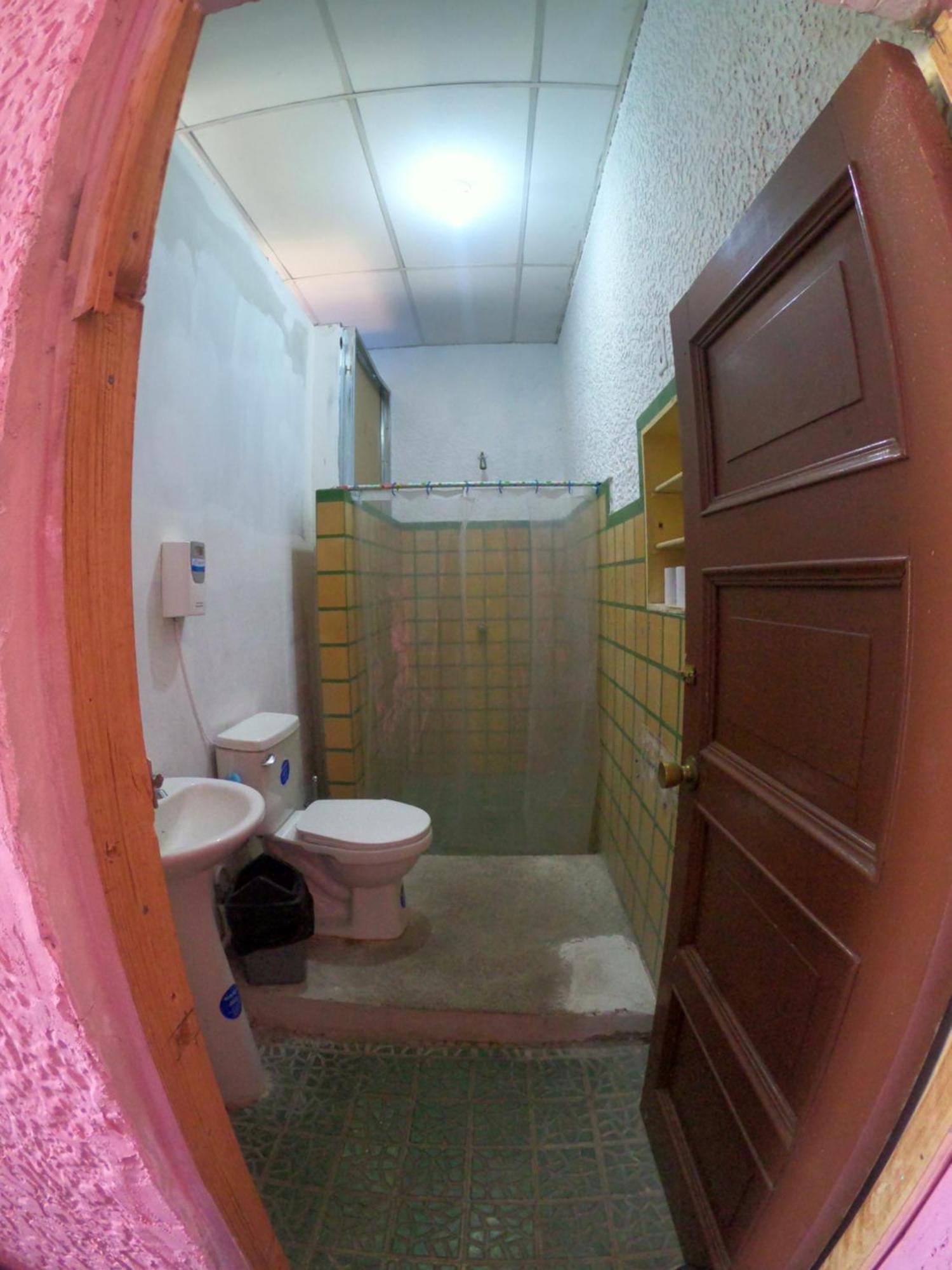 Ricks Hostel سانتا آنا المظهر الخارجي الصورة