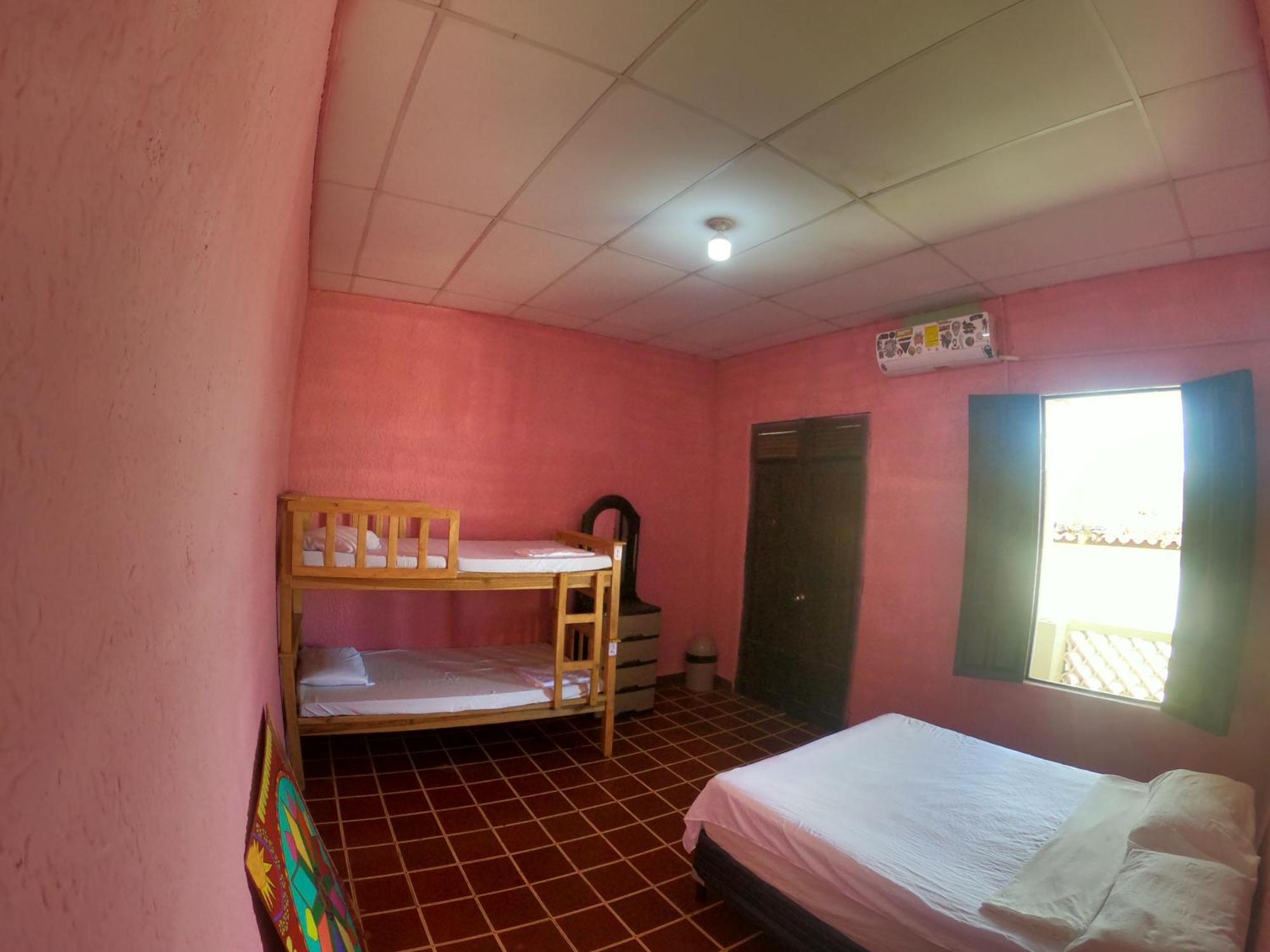 Ricks Hostel سانتا آنا المظهر الخارجي الصورة
