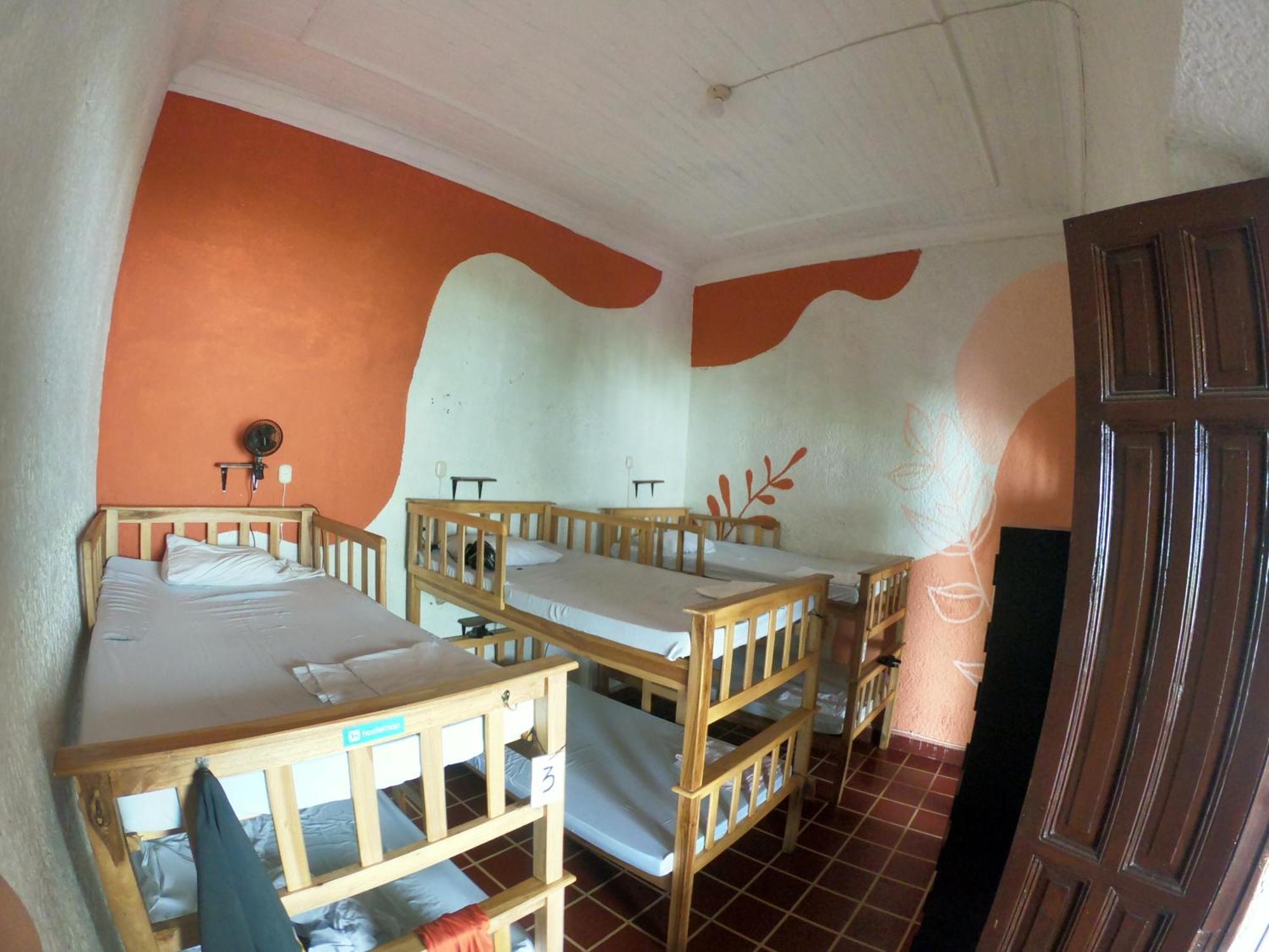 Ricks Hostel سانتا آنا المظهر الخارجي الصورة